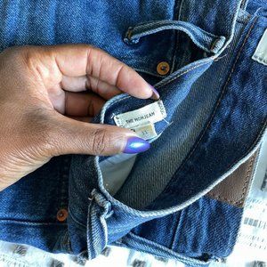 Madewell The Momjean in Downey Wash Size 31